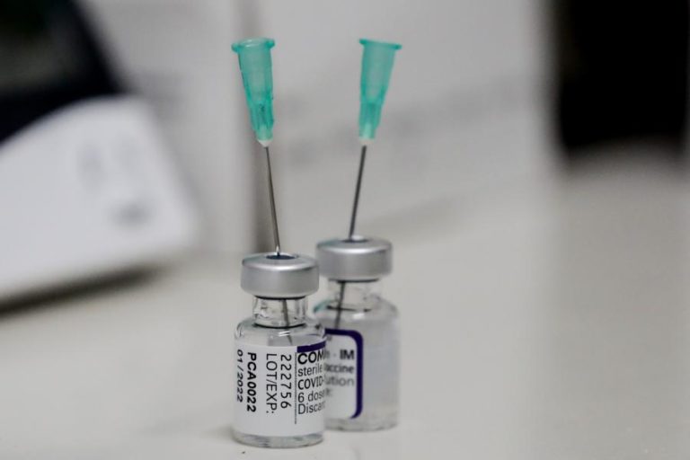 Covid-19: Mais de dois milhões vacinados contra gripe e 1,4 milhões com dose de reforço