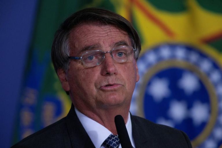 Jair Bolsonaro cancela encontro com Presidente paraguaio devido a problemas atmosféricos
