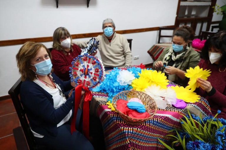 Flores de papel de Campo Maior na UNESCO e “no sangue” do povo raiano