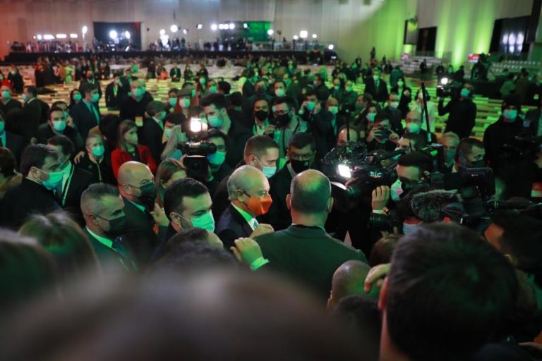 PSD/Congresso: PCP lamenta que “questões concretas” do povo tenham “passado ao lado”