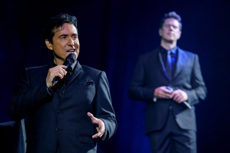 Cantor Carlos Marín do grupo musical Il Divo morre aos 53 anos