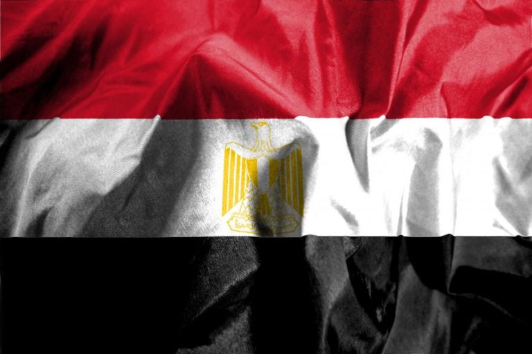 Organização egípcia de direitos humanos encerrada denuncia perseguição governamental