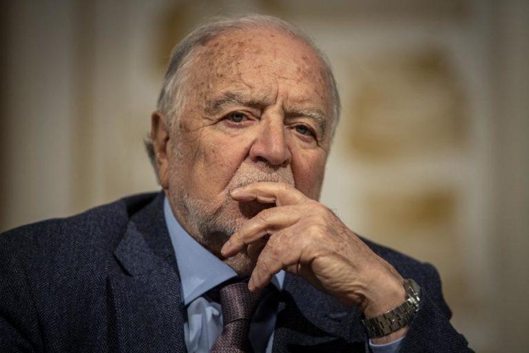 Legislativas: Manuel Alegre em Lisboa e Francisco Assis no Porto entram na campanha do PS