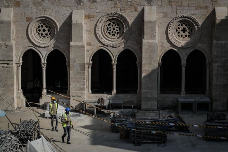 Historiadores e arqueólogos criticam intervenção na Sé de Lisboa e prometem luta