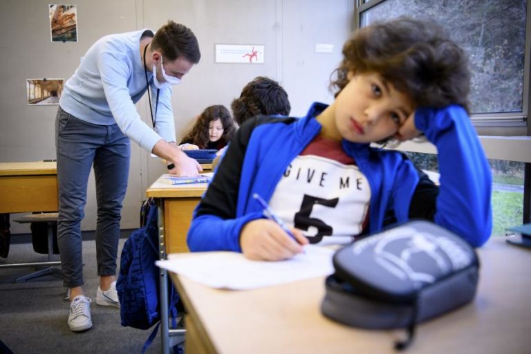 Legislativas: PS quer estudo da Constituição em todos os níveis de ensino e “Dia da Cidadania”