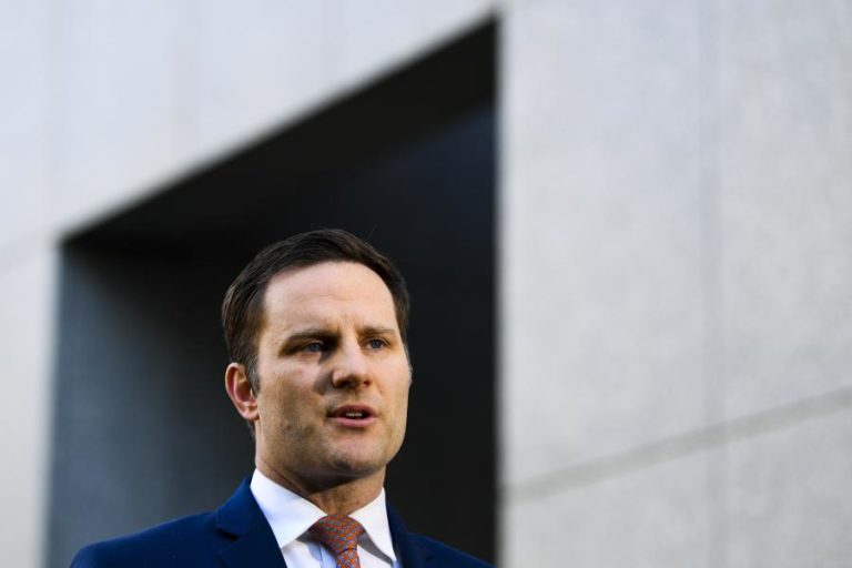 Governo australiano congratula-se com confirmação judicial da extradição de Djokovic