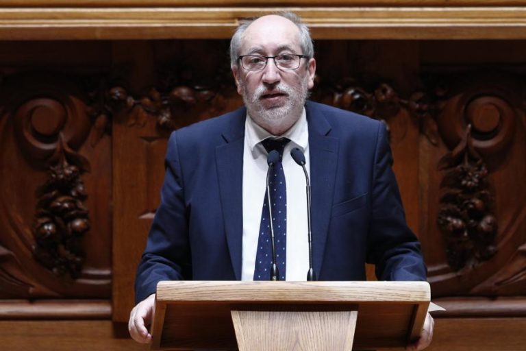 Legislativas: PCP não se opõe a “janela horária” de voto recomendada, mas rejeita imposições