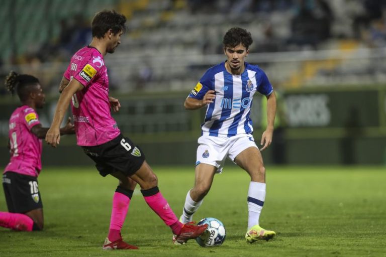 Vítor Ferreira eleito o melhor jogador de dezembro na I Liga