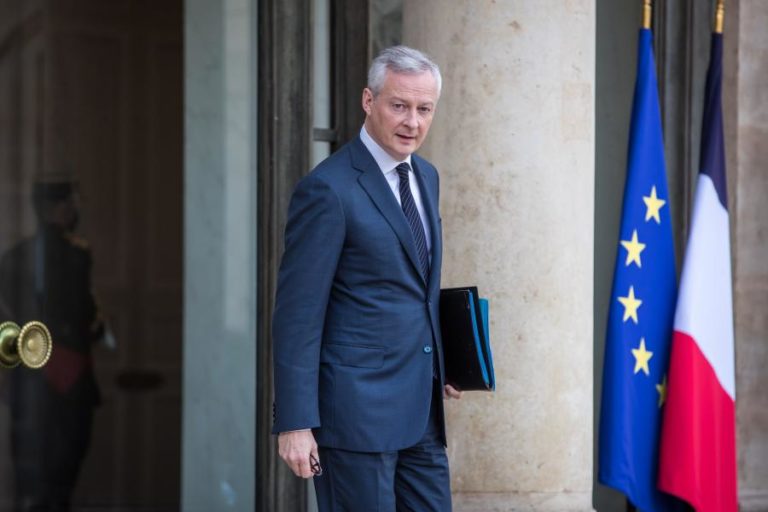 Ministro francês das Finanças considera “obsoletas” regras da divida pública da UE