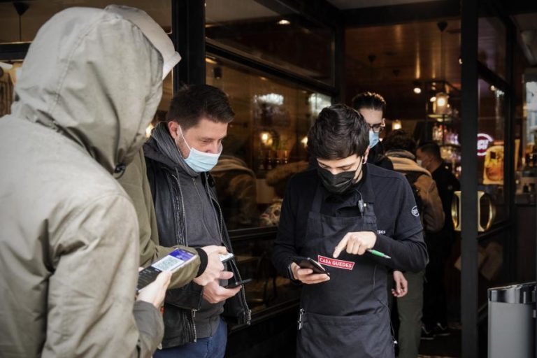 Covid-19: Problemas com certificados de dose de reforço em Portugal resolvidos — Bruxelas