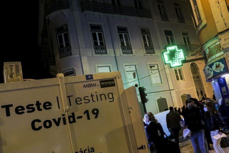 Covid-19: Mais de 30 milhões de testes feitos em Portugal desde o início da pandemia