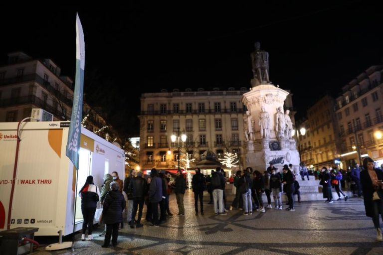 Covid-19: Lisboa tem quatro postos de testagem até às 02:00 à sexta-feira e sábado