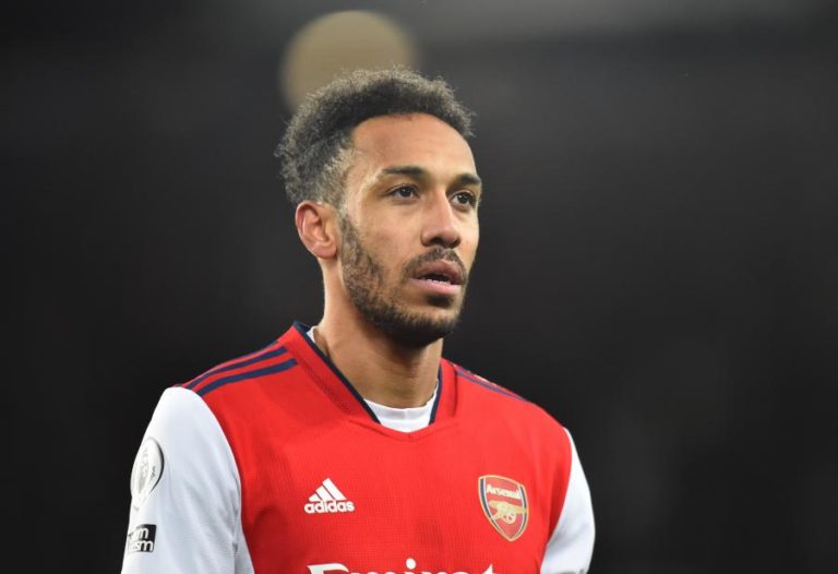 Covid-19: Aubameyang com lesão cardíaca após ter estado infetado