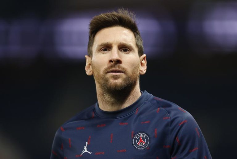 Covid-19: Lionel Messi recuperado volta aos treinos do Paris Saint-Germain