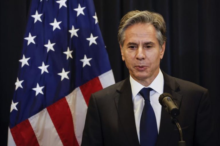 Ucrânia: Blinken defende “via diplomática” durante telefonema com Moscovo