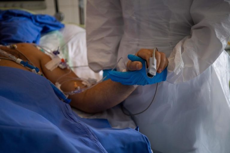 Portugal aprova menos de metade dos estrangeiros candidatos a médicos