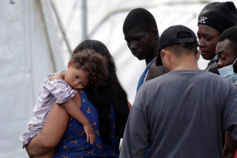 Migrações: Cerca de 5.000 irregulares em França receberam ajuda para regressar aos países de origem em 2021