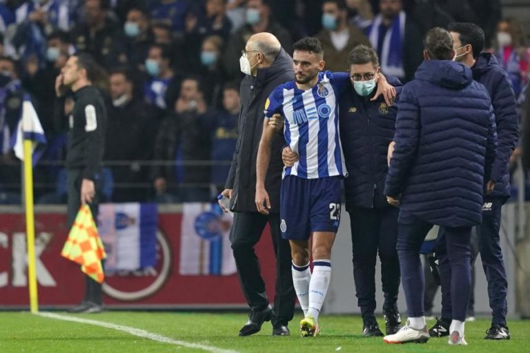 João Mário de regresso aos treinos no FC Porto