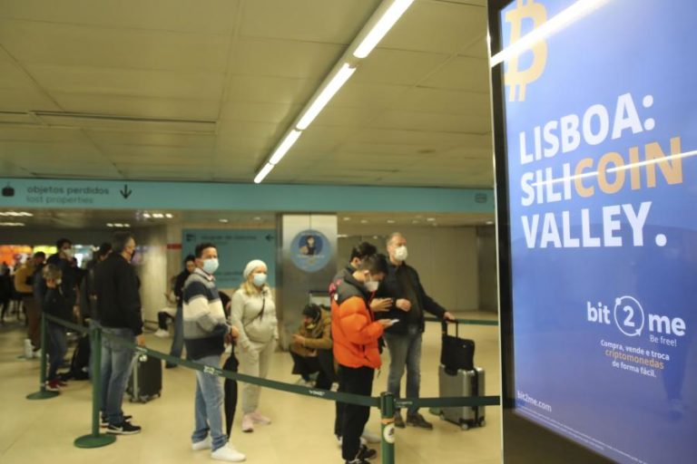 Covid-19: Testagem no aeroporto de Lisboa funciona hoje com normalidade — ANA