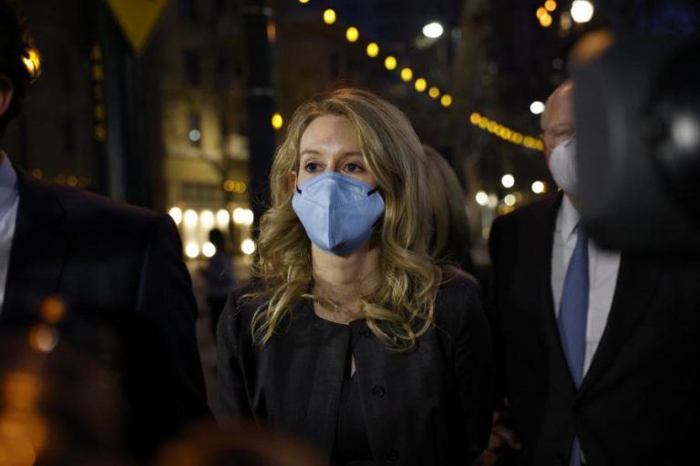 Tribunal dos EUA condena por fraude fundadora da Theranos