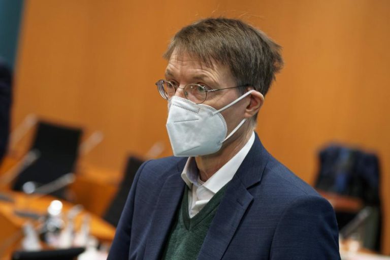 Covid-19: Ministro da Saúde alemão defende vacina obrigatória