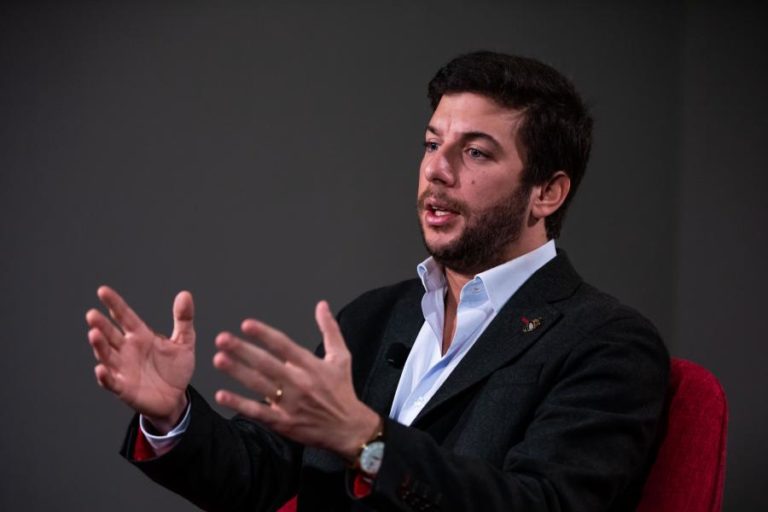 Legislativas: Horário para confinados deverá ser recomendado por resolução do Conselho de Ministros – CDS