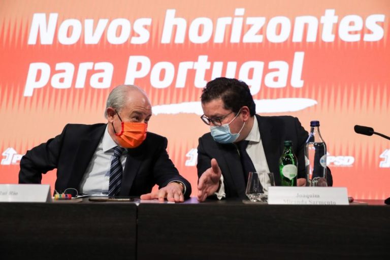 Legislativas: PSD prevê atualização salarial dos funcionários públicos “em linha com a inflação”