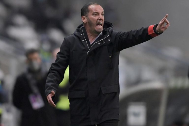 Petit espera dificuldades em jogo entre duas equipas “a atravessar um momento”