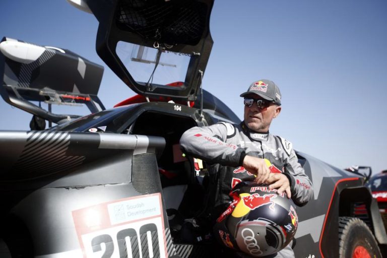 Dakar2022: Peterhansel vence nos carros e aproxima-se do recorde de Vatanen