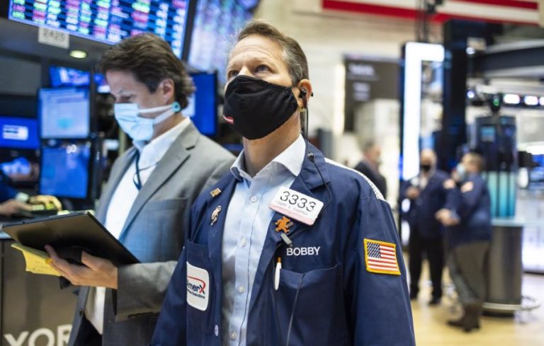 Wall Street fecha em alta animada depois de declarações de Powell no Senado