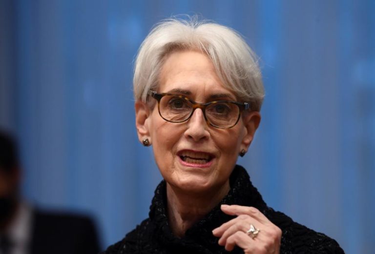 Ucrânia: EUA e UE discutem diálogo com Rússia para reduzir tensões