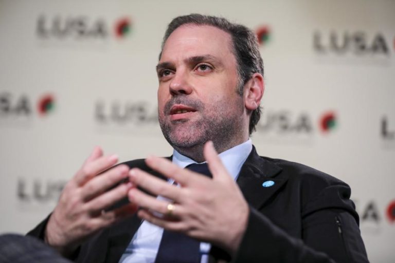 Aliança apresenta-se a votos como o “coração da direita” e quer eleger deputados