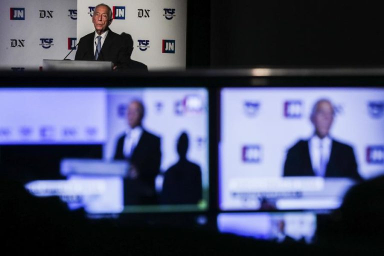 Legislativas: PR adiou deslocações ao estrangeiro e terá sobretudo audiências até às eleições