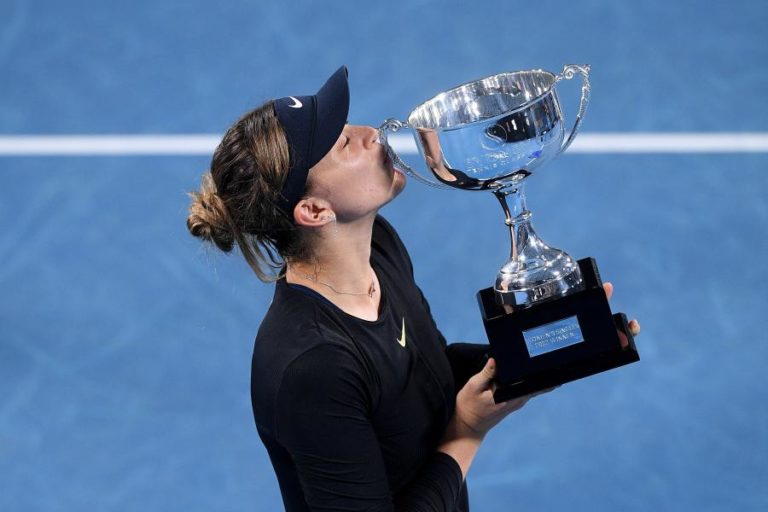 Tenista espanhola Paula Badosa conquista torneio de Sydney