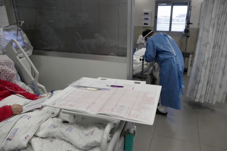 Covid-19: Pandemia está longe de acabar e novas variantes podem surgir – OMS