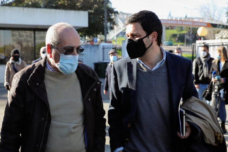 Legislativas: João Ferreira diz que dá o melhor de si, mas deseja regresso de Jerónimo de Sousa