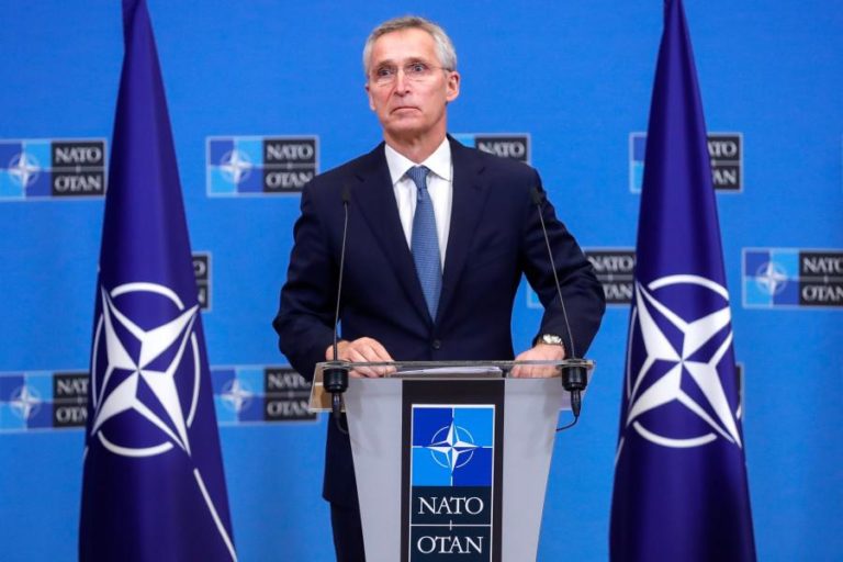 Ucrânia: NATO avisa Rússia que está “preparada para o pior” se diplomacia falhar