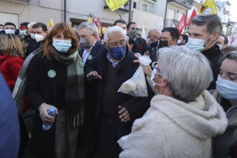 Legislativas: Costa em Coimbra alerta que “há gato” escondido no programa eleitoral do PSD