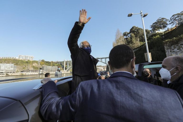 Legislativas: Costa defende que Portugal deve captar mais recursos europeus para reforçar investimento em ciência