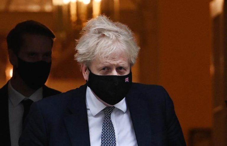 PM britânico saúda investigação policial a festas durante pandemia