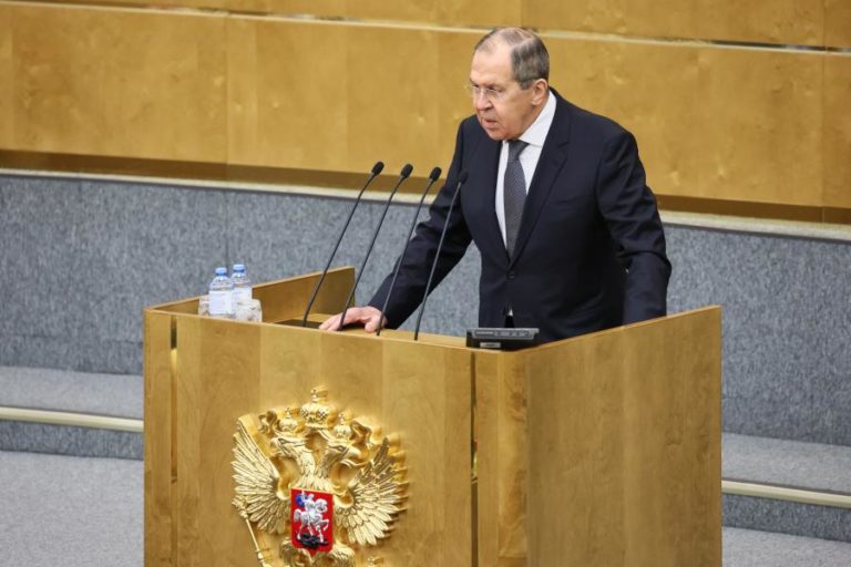 Ucrânia: Rússia prefere a diplomacia à guerra, diz Lavrov