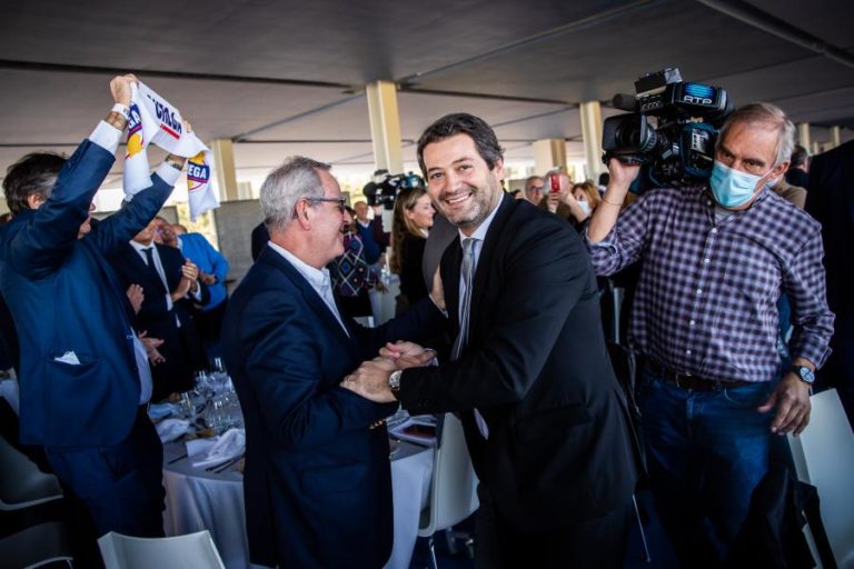 Legislativas: Chega critica interesses instalados e elites