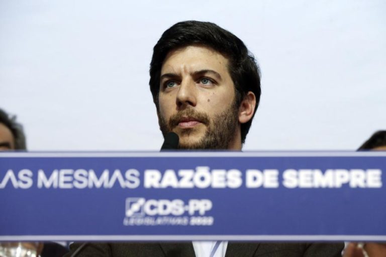 Legislativas: Líder do CDS-PP aponta “bipolarização” e situação interna como fatores para pior resultado