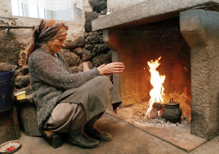 Zero alerta para aumento do uso de lareiras e quer combate à pobreza energética