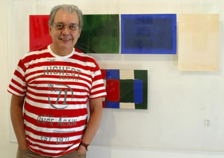 Fernando Tordo revisita fados que criou em novo álbum hoje editado