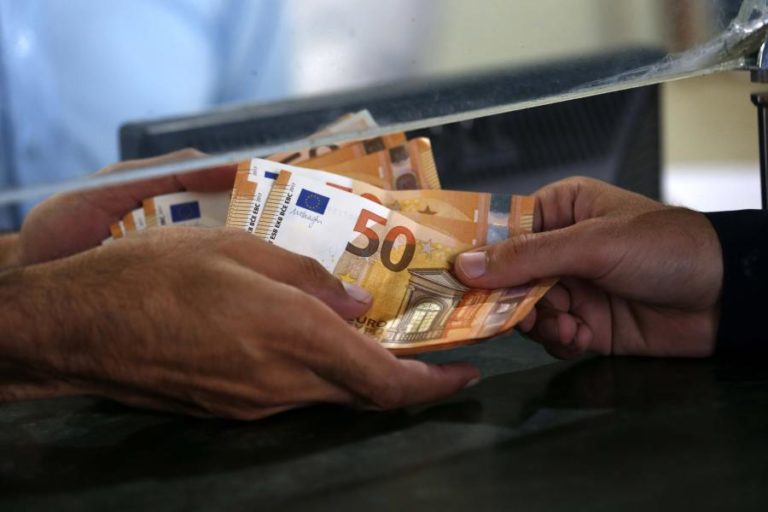 Remuneração bruta mensal cresce 3,4% para 1.361 euros em 2021