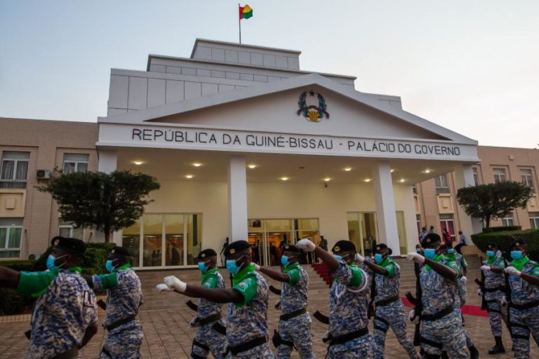 Guiné-Bissau: Governo decreta luto nacional no sábado e no domingo