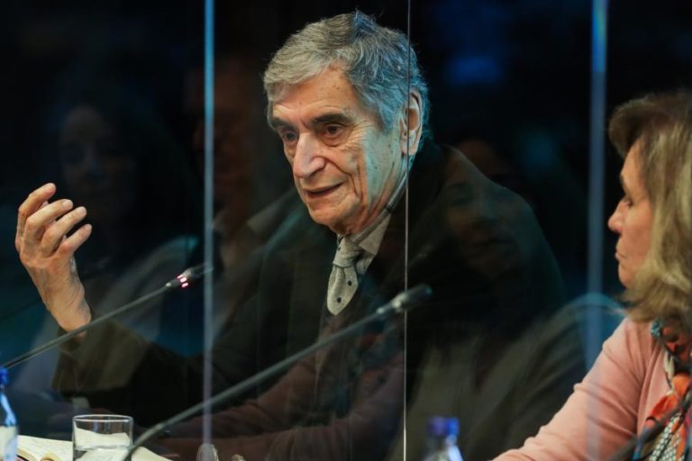 Novo romance de Laborinho Lúcio evoca o 25 de Abril através de uma saga familiar