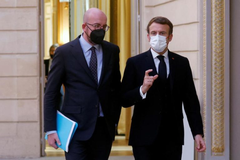 Líderes da Arménia e Azerbaijão em encontro virtual com Charles Michel e Macron