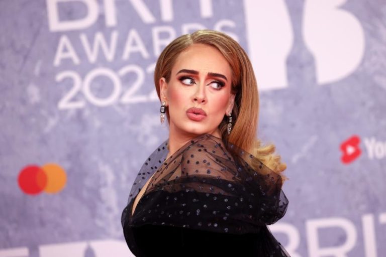 Adele é a grande vencedora da 42.ª edição dos BRIT Awards com três prémios